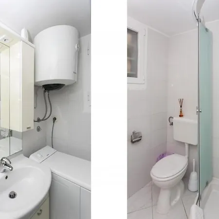 Ploce - Two Bedroom With Sea View - Iva Racica 12 Street